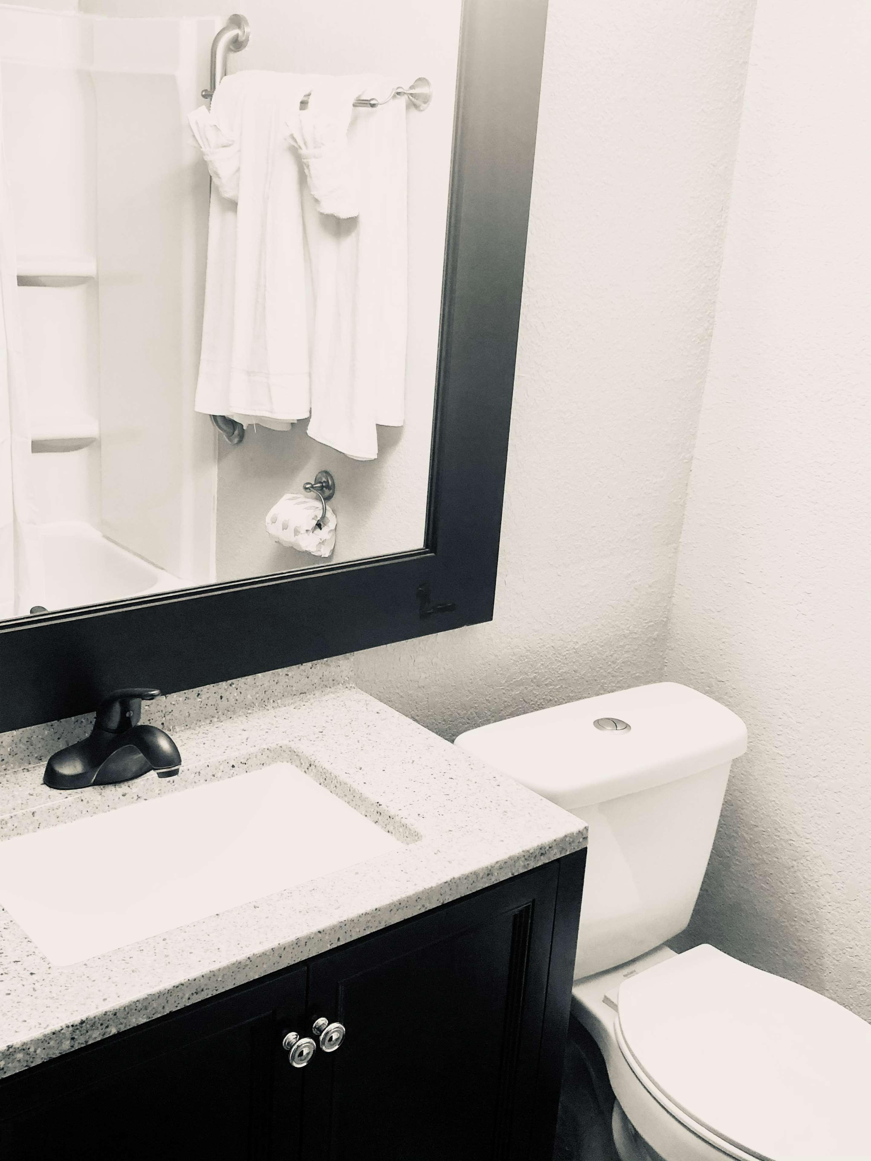 Montgomery Inn & Suites Εξωτερικό φωτογραφία